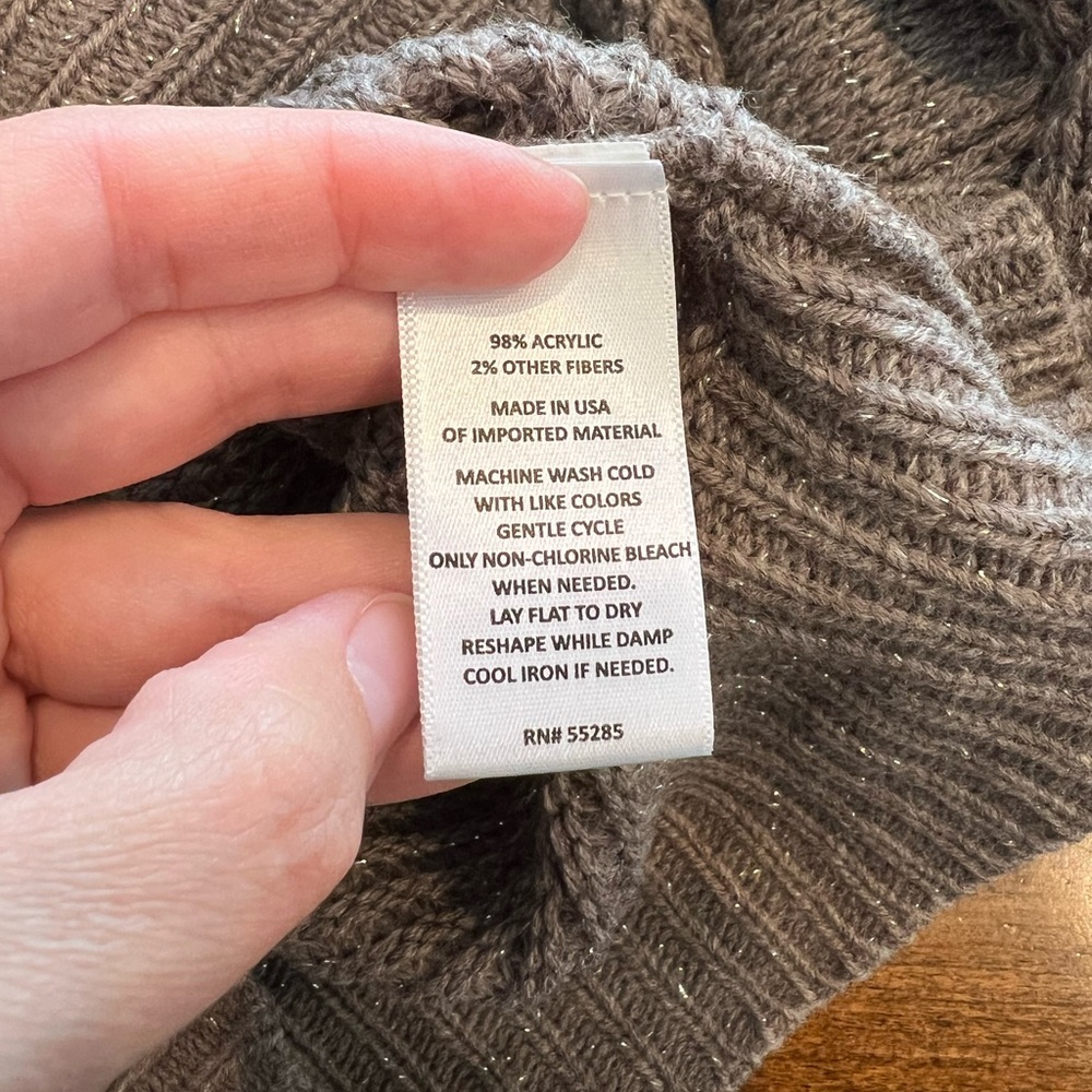Express Cropped Sweater - Picture 4 of 4